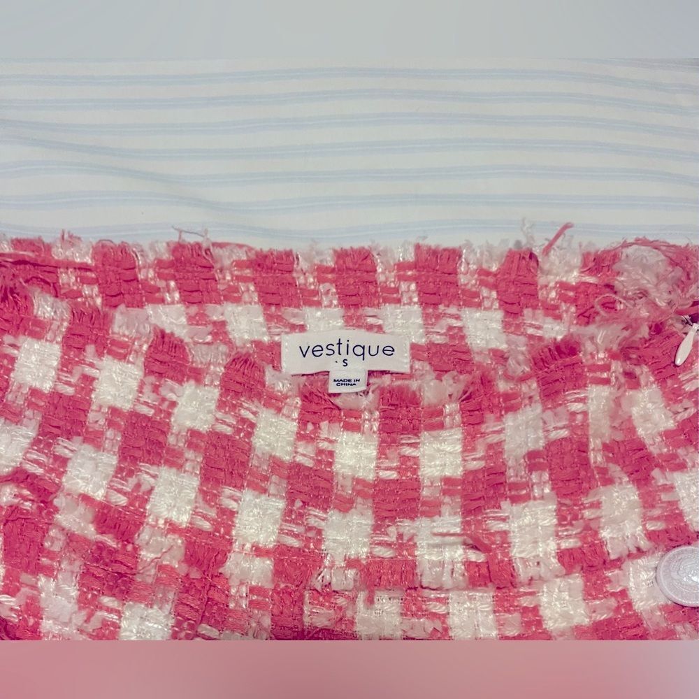 Chic Pink and White shorts; Size small - Picture 8 of 11